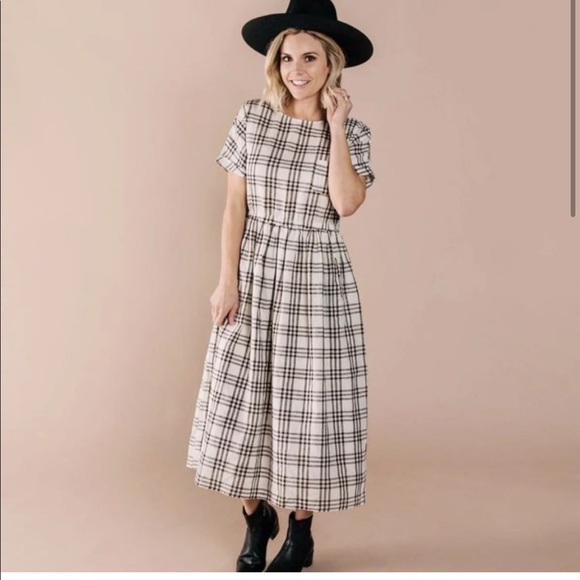 Rylee + Cru Dresses & Skirts - Rylee & Cru Kat Midi Linen Blend Dress Gingham Checked Plaid White Black Medium